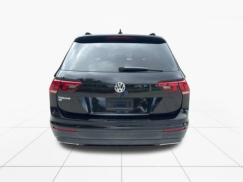 Used 2019 Volkswagen Tiguan SE w/ Panoramic Sunroof Package FWD image 7