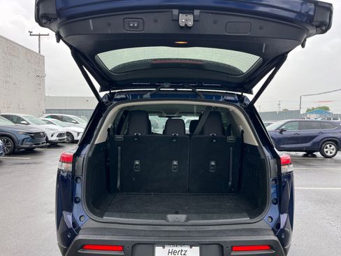 Used 2025 Nissan Pathfinder SV FWD image 34