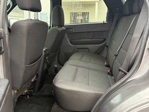 Used 2011 Ford Escape XLT w/ 201A Rapid Spec Order Code image 10