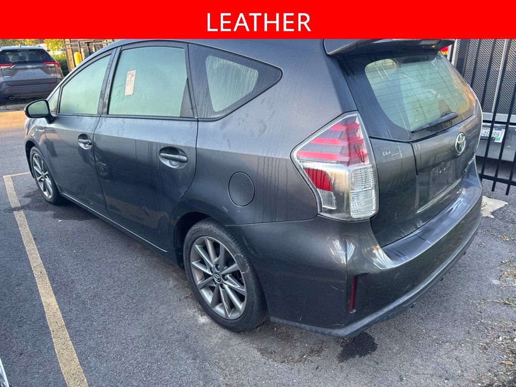 Used 2015 Toyota Prius V Five w/ Advanced Technology Package FWD image 4