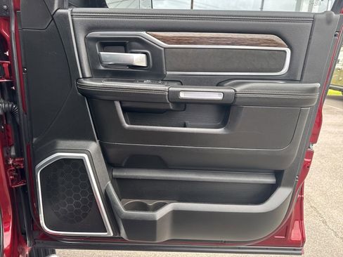 Used 2019 RAM 3500 Laramie image 26