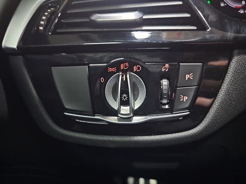 Used 2023 BMW 540i w/ M Sport Package RWD image 26