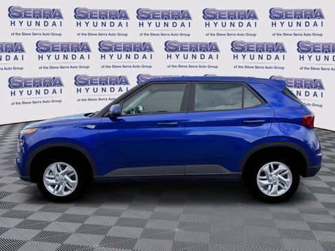 New 2026 Hyundai Venue SE image 3