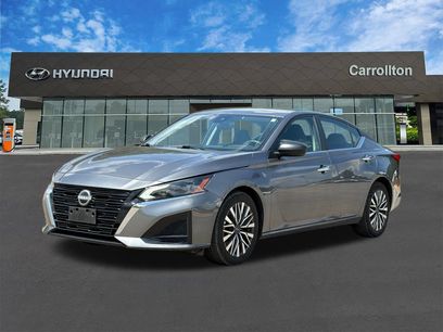 Used 2025 Nissan Altima 2.5 SV