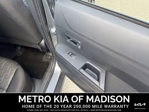 Used 2025 Mitsubishi Outlander Sport ES AWD/4WD image 31