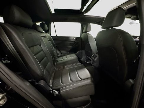 Used 2019 Volkswagen Tiguan SEL Premium R-Line image 37