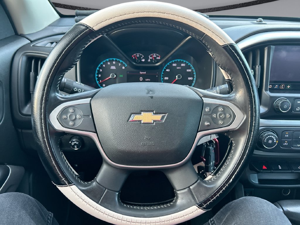 Used 2020 Chevrolet Colorado LT w/ Colorado RST Special Edition AWD/4WD image 14