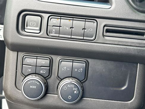 Used 2022 Chevrolet Tahoe LS image 11