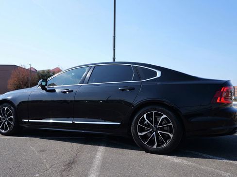 Used 2023 Volvo S90 B6 Plus image 5