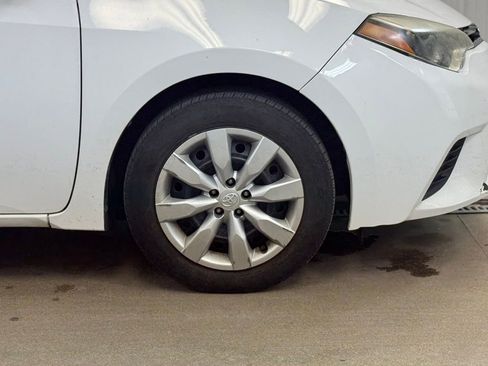 Used 2014 Toyota Corolla LE image 4