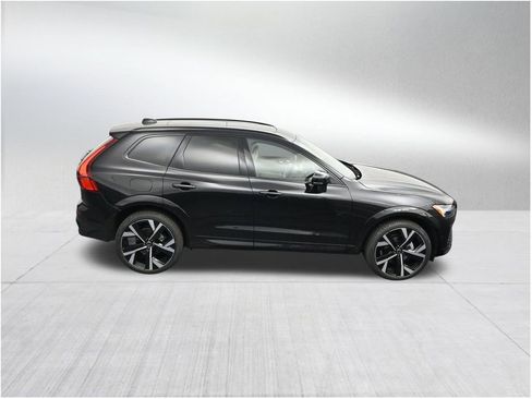 New 2026 Volvo XC60 B5 Ultra AWD/4WD image 18