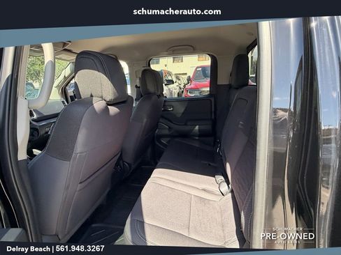 Used 2022 Nissan Frontier SV AWD/4WD image 12