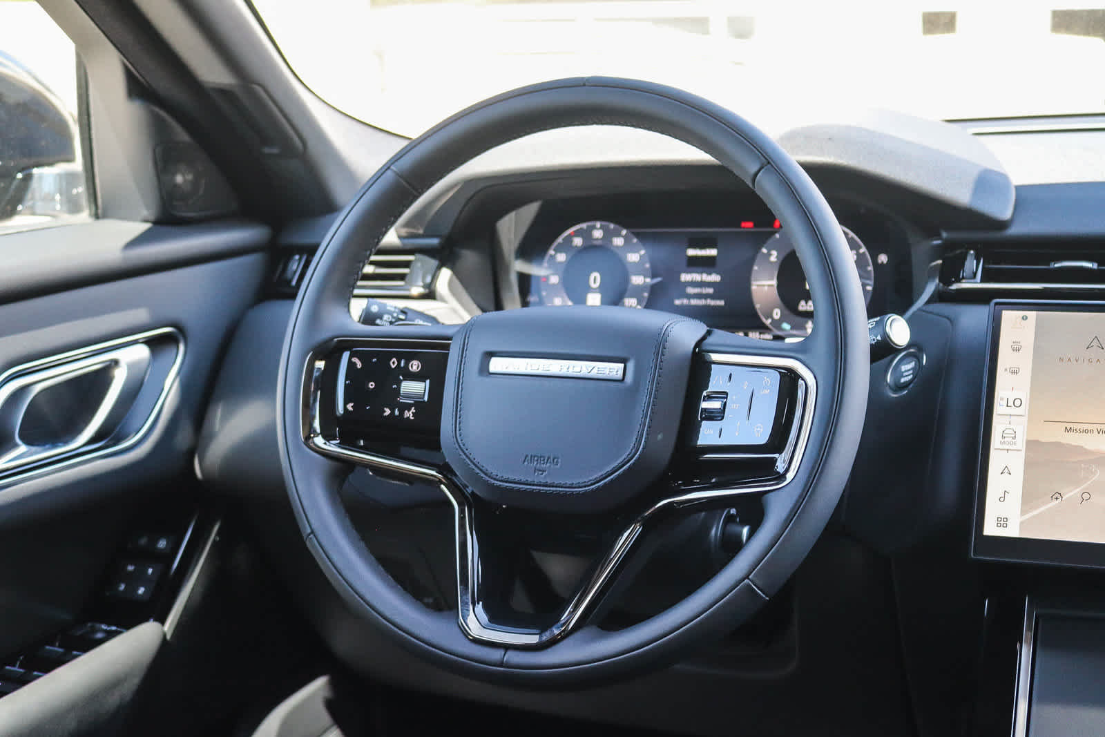 New 2026 Land Rover Range Rover Velar S AWD/4WD image 15