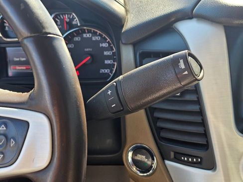 Used 2015 GMC Yukon XL SLT AWD/4WD image 34