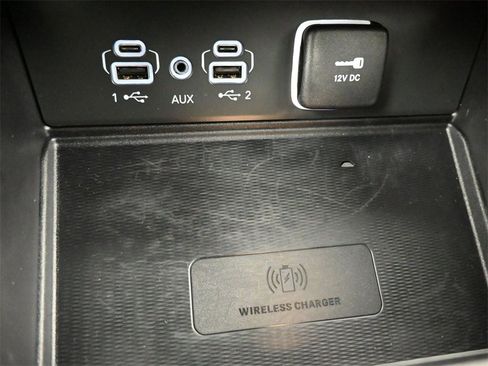 Used 2023 Jeep Grand Cherokee Altitude image 15