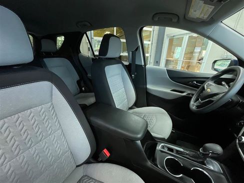 Used 2022 Chevrolet Equinox LT FWD image 29