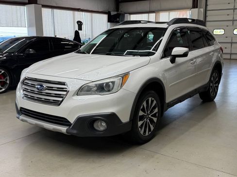 Used 2016 Subaru Outback 2.5i Limited AWD/4WD image 5