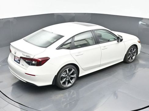 New 2025 Honda Civic Sport Touring image 30