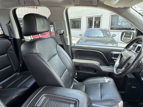 Used 2017 Chevrolet Silverado 1500 LTZ Z71 w/ LTZ Plus Package AWD/4WD image 10