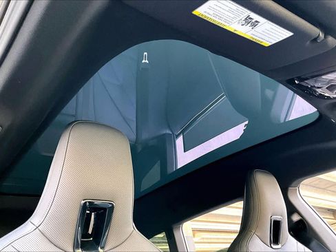 Used 2024 BMW iX xDrive50 w/ Premium Package image 14