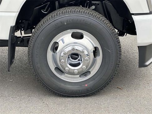 New 2025 Ford F350 Platinum image 7