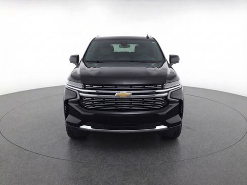 Used 2024 Chevrolet Suburban LT image 2