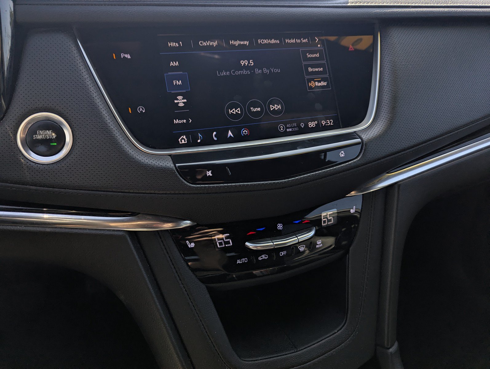Used 2023 Cadillac XT5 Premium Luxury AWD/4WD image 13