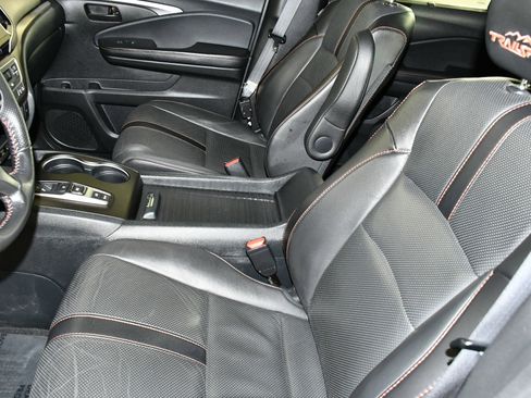 Certified 2022 Honda Passport TrailSport image 39