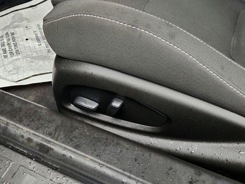 Used 2022 Chevrolet Camaro LS image 10