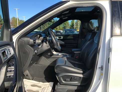 Used 2022 Ford Explorer ST w/ Equipment Group 401A image 21