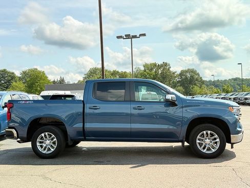 Used 2024 Chevrolet Silverado 1500 LT AWD/4WD image 26