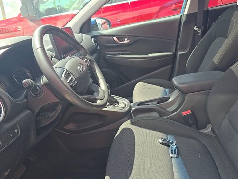 Used 2022 Hyundai Kona SEL w/ Convenience Package FWD image 9