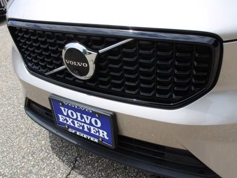 Used 2023 Volvo XC40 B5 Ultimate w/ Climate Package AWD/4WD image 14
