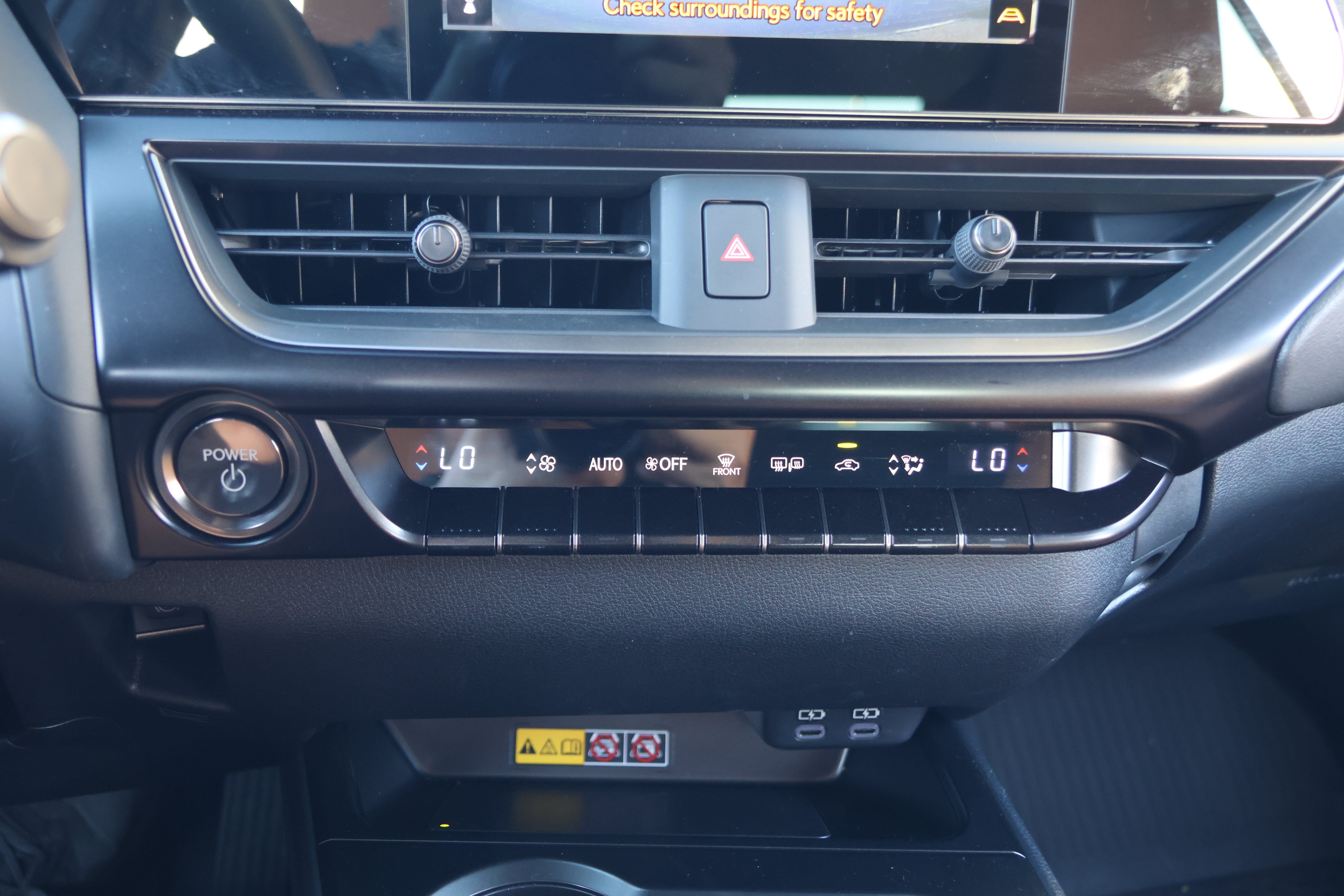 Used 2025 Lexus UX 300h FWD w/ Accessory Package (Z1) image 21