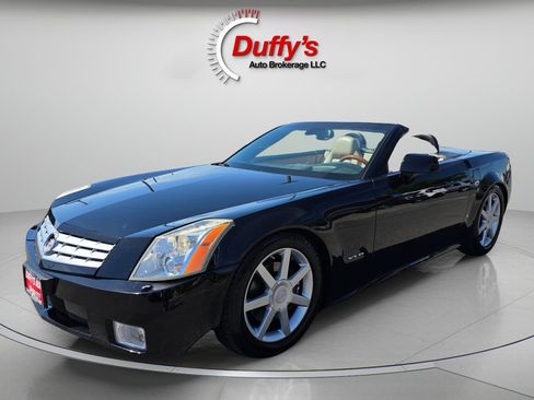 Used 2007 Cadillac XLR RWD image 37