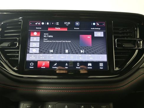 Used 2025 Dodge Durango GT AWD/4WD image 28