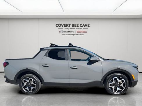 Used 2022 Hyundai Santa Cruz Limited image 11