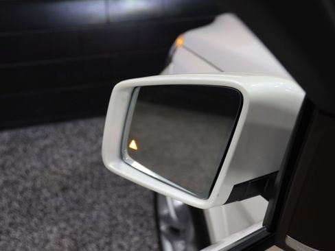 Used 2013 Mercedes-Benz GL 550 4MATIC image 62