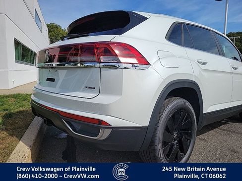 New 2026 Volkswagen Atlas Cross Sport SE image 15