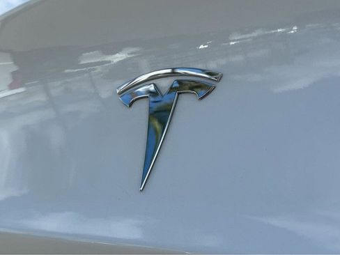 Used 2023 Tesla Model 3 Standard Range image 35