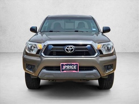Used 2012 Toyota Tacoma PreRunner w/ SR5 Pkg RWD image 2