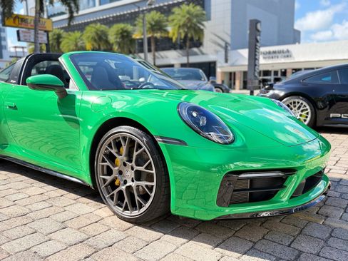 Used 2021 Porsche 911 Targa 4 image 7