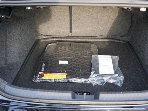 New 2026 Volkswagen Jetta SE image 6