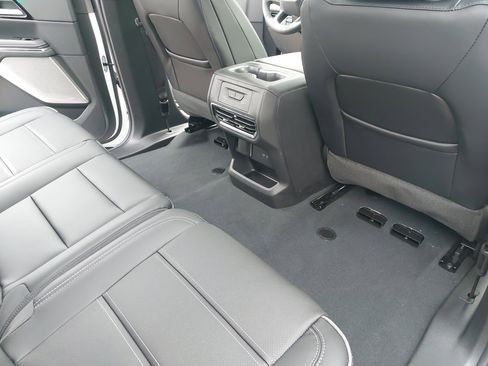 New 2025 GMC Sierra EV Denali image 12