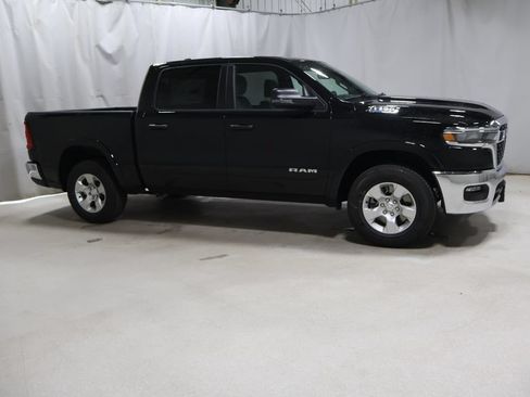 New 2026 RAM 1500 4x4 Crew Cab image 6