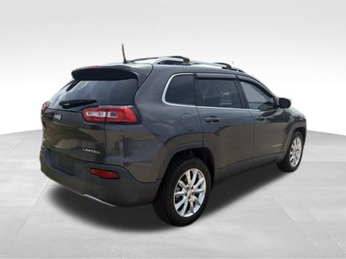 Used 2016 Jeep Cherokee Limited FWD image 16
