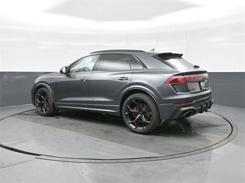 New 2026 Audi RS Q8 performance image 5
