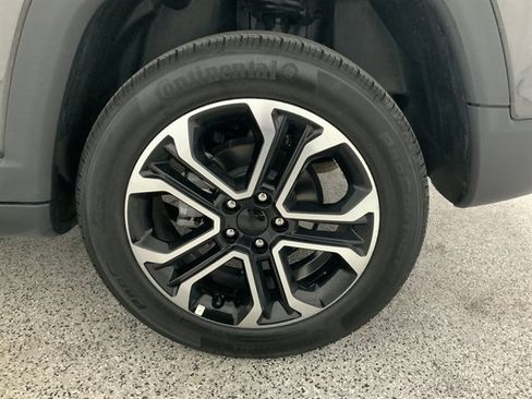 Used 2024 Jeep Compass Limited image 12