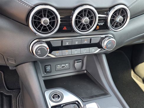 New 2025 Nissan Sentra SV image 18