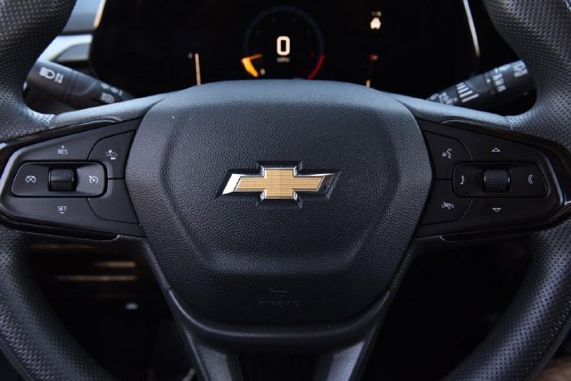 Used 2025 Chevrolet TrailBlazer LT AWD/4WD image 17